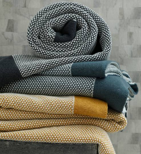 MM Linen - Moss Throw - Bluestone